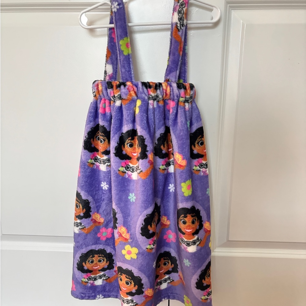 Disney Encanto Mirabel Bath wrap